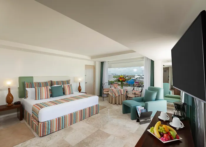 Grand Oasis Palm